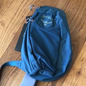 NWT Osprey Daylite Sling bag